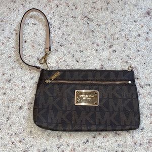 Michael Kors Wristlet